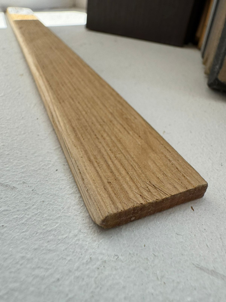 Планкен Дуб массив 28х5мм (фаска 2v)